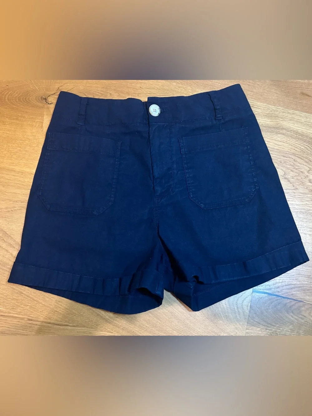 🩷 Anthropologie Megan Patch Pocket High Rise Shorts 🩷